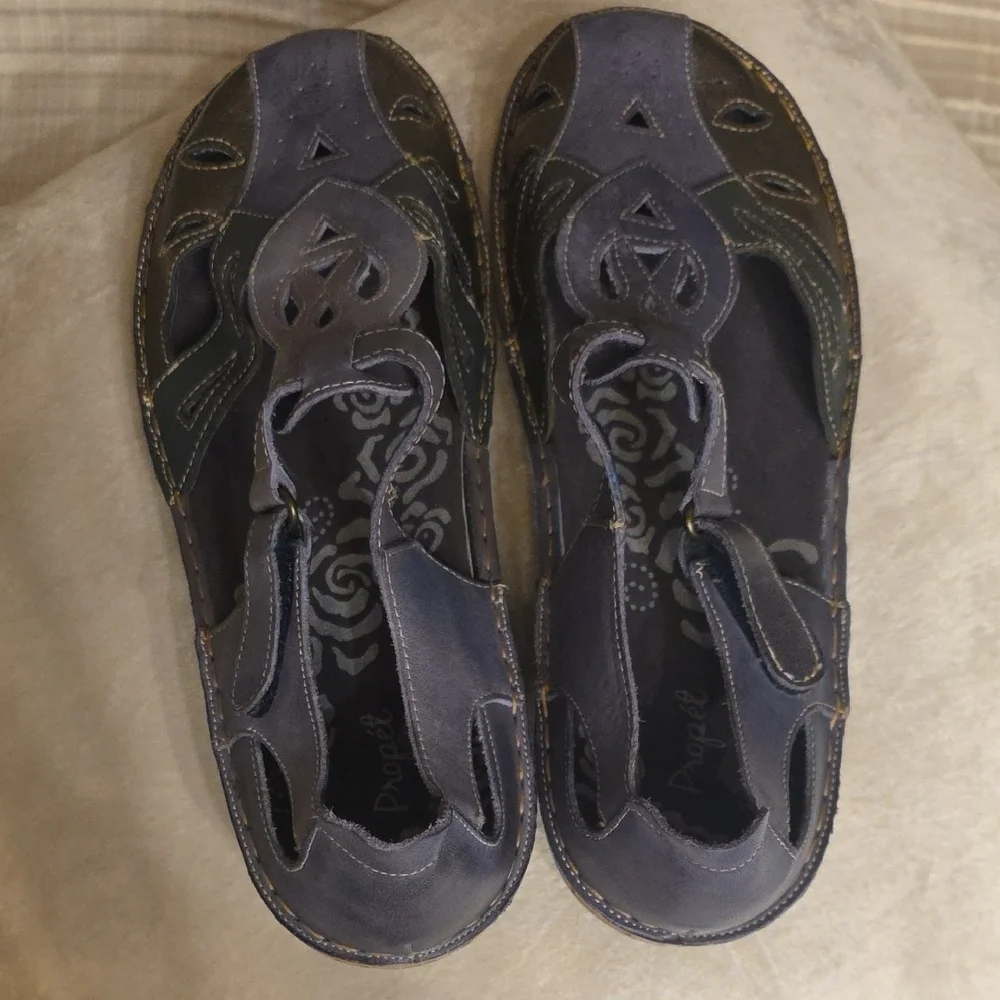 Propet Dark Blue and Silver Leather Sandals NWOT - Picture 5 of 15